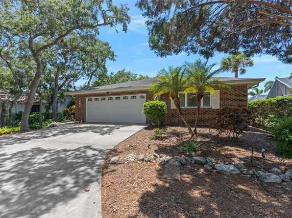 4262 Marine Pkwy, New Port Richey, FL 34652