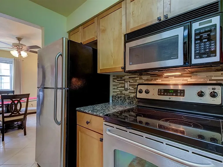 5092 Beach Dr SE #A — Photo 13