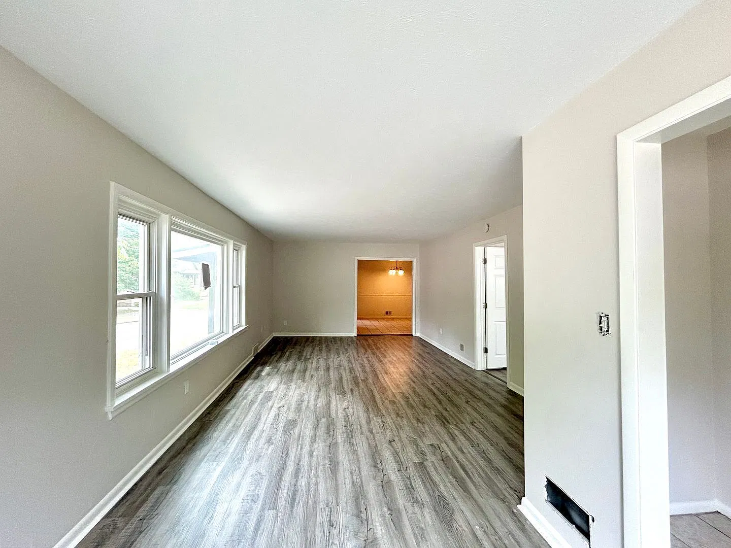 3 bed, 1.5 bath, 1970 sqft, $1,500 — Photo 4