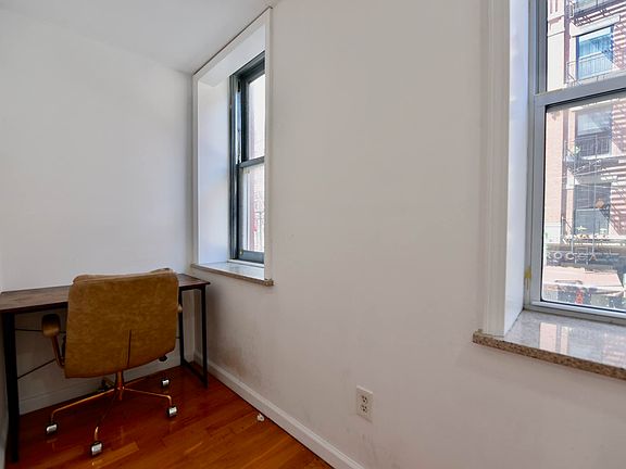 2nd image of 138 Mulberry St #2A