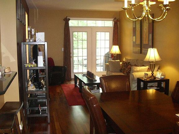  Living Room / Dr. Room