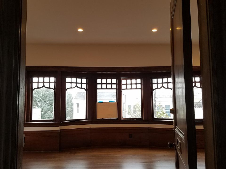 1st image of 2810 Washington St #6