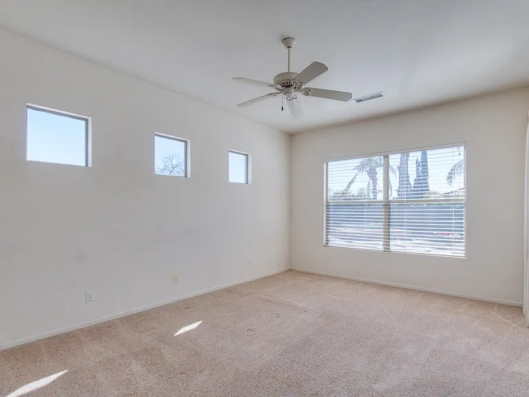 269 W Kingbird Dr — Photo 10