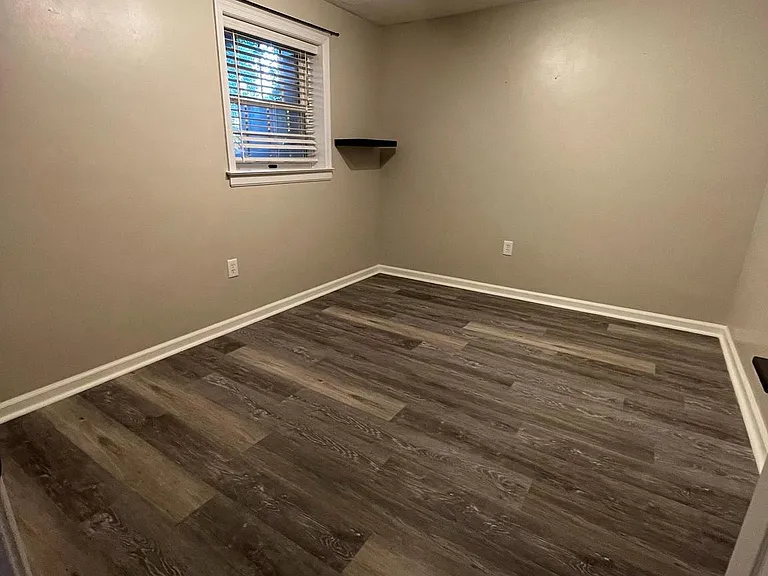 321 Tudor Dr — Photo 11