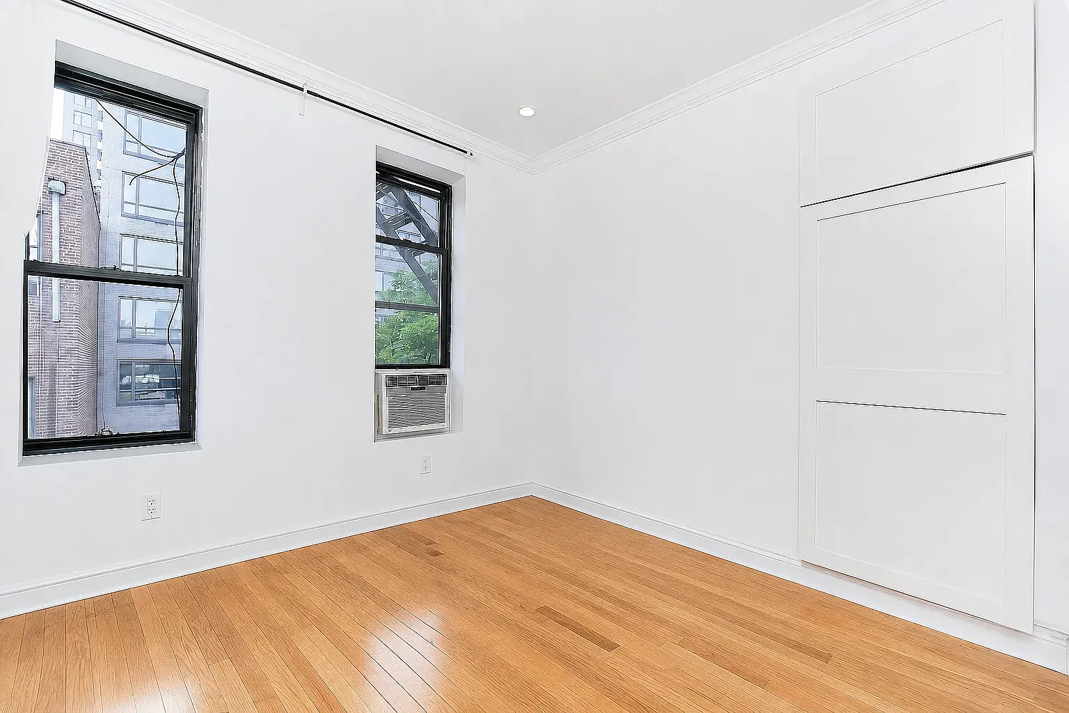 504 East 88th Street — Photo 4