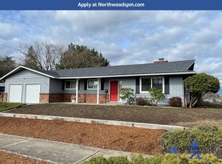 1311 Honeysuckle Ave, Medford, OR