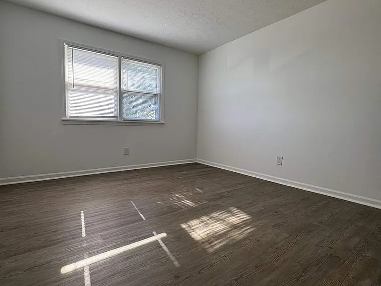 2206 K St — Photo 5