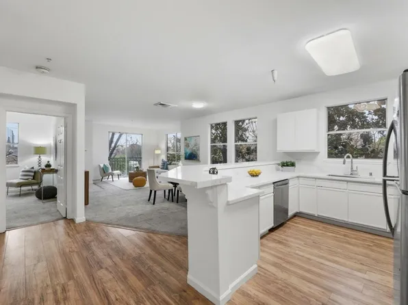951 S 12th St APT 220, San Jose, CA 95112