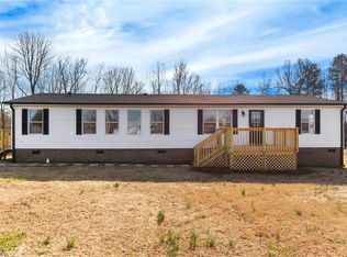 2444 Bent Oak Dr, Snow Camp, NC 27349