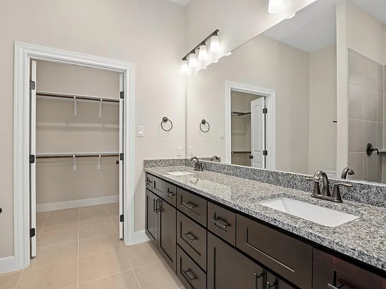 405 Park Cir — Photo 24