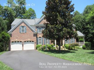 7420 Howell Run Ct, Manassas, VA 20112