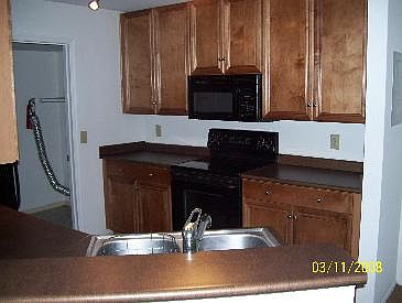 4th image of 25 Arbor Club Dr Unit 107