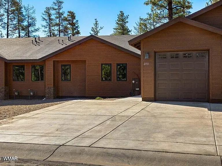 2711 W Villa Loop — Photo 1