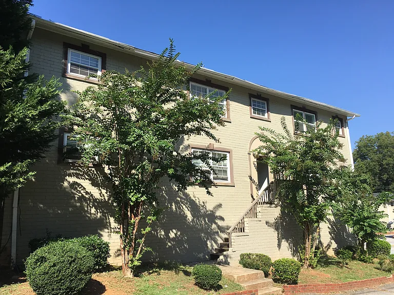 Eastside Crossing Apartments — Photo 1