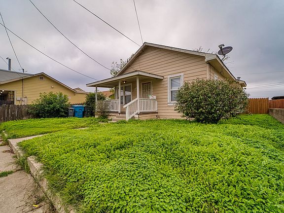 3rd image of 1204 Ramirez St