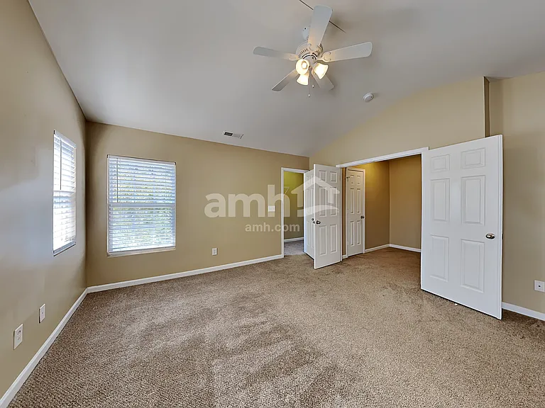 148 Bellfare Dr — Photo 9