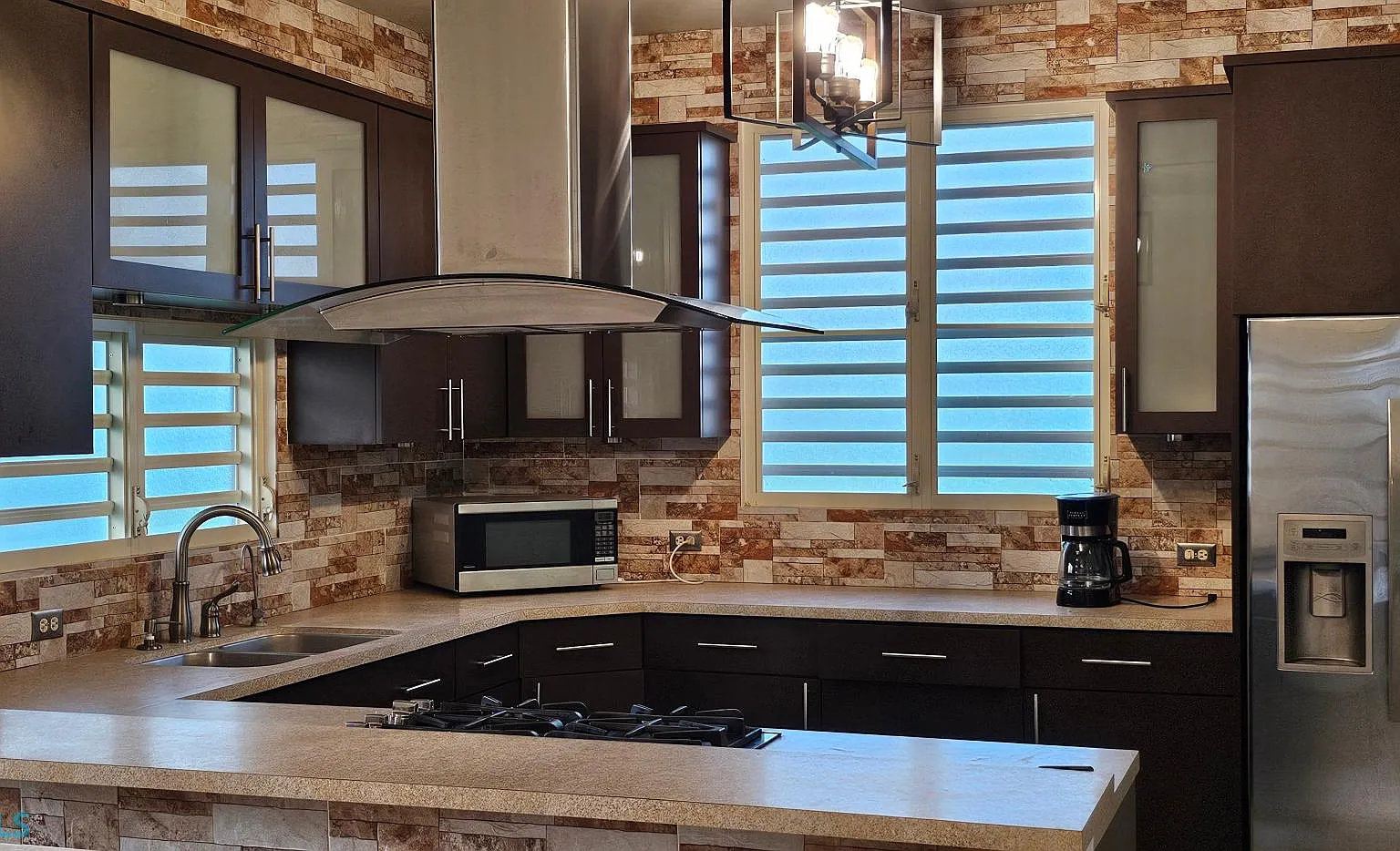 3 bed, 2.5 bath, 1500 sqft, $2,500 — Photo 4
