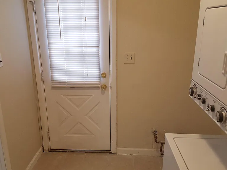 26236 Clancy St — Photo 29