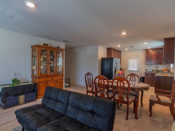 5th image of 714 Dean Ct