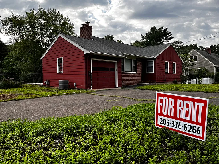 70 Short Beach Rd — Photo 1