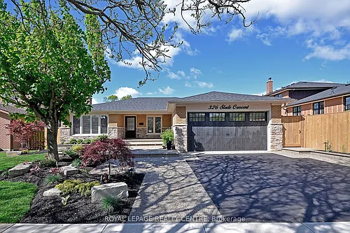326 Slade Cres #LOWER Photo 1