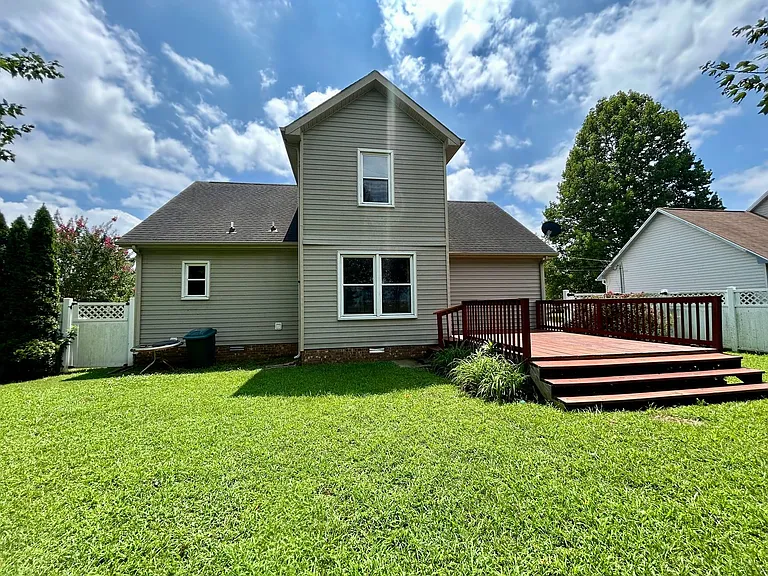 1225 Cobblestone Ln — Photo 21