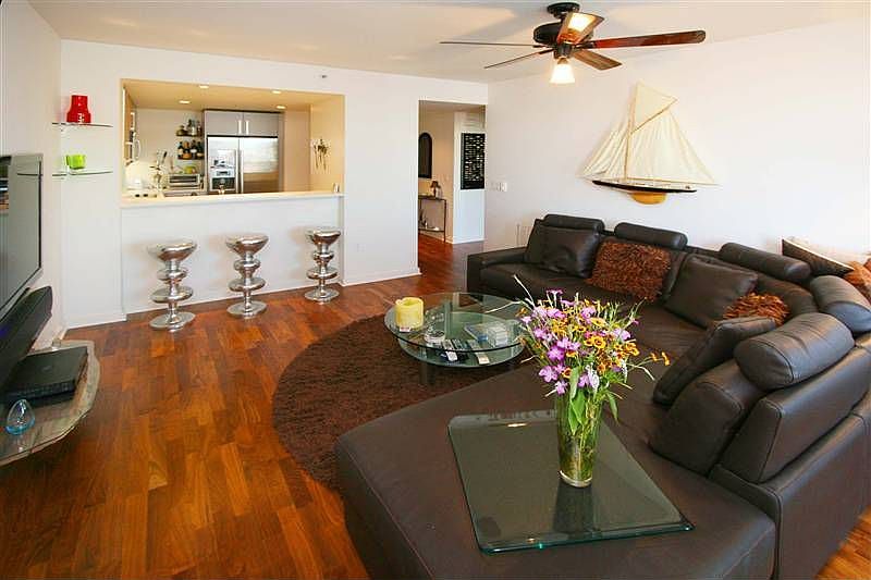 1st image of 555 4th St Unit 519