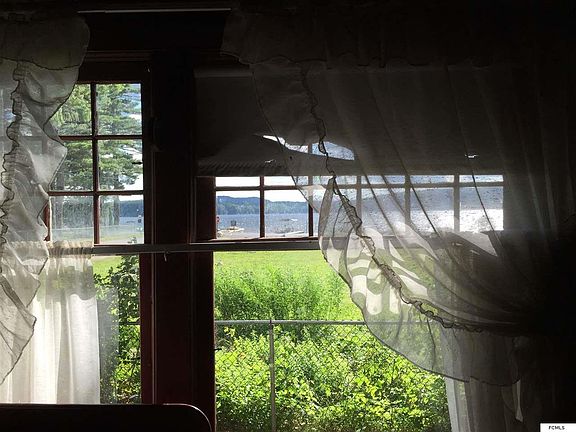 3rd image of 119 Grove Ave