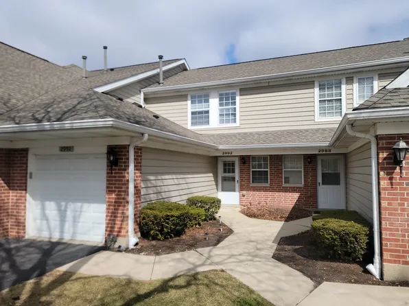 2992 Heatherwood Ct, Schaumburg, IL 60194