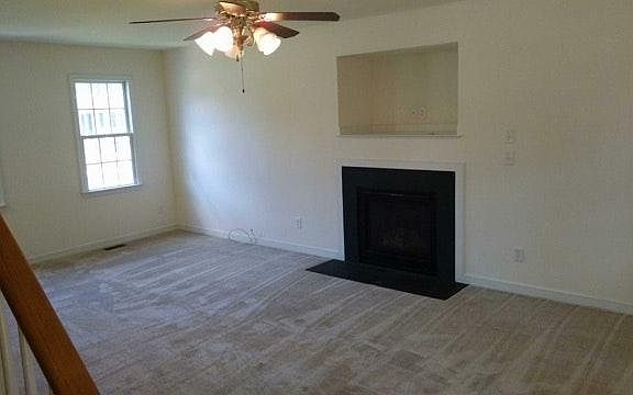 5th image of 6907 Autumn Point Dr