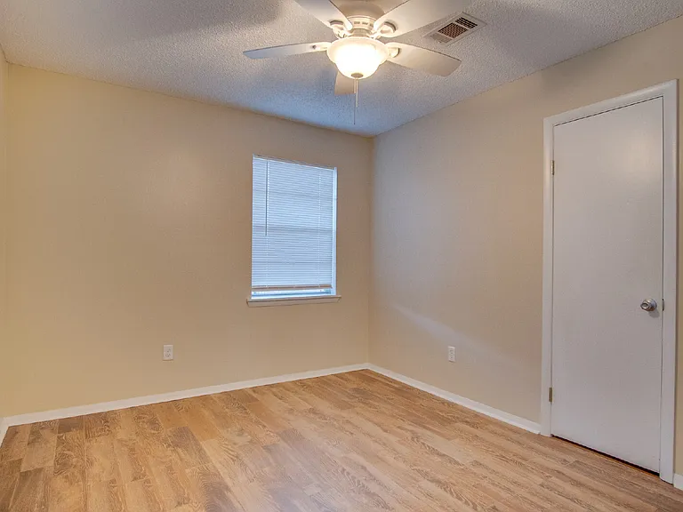 386 Quigley Rd — Photo 25