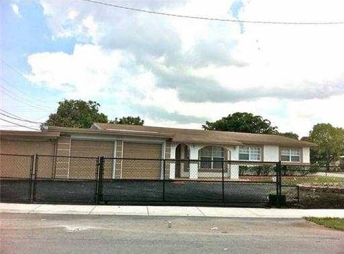1st image of 2830 NW 25th St
