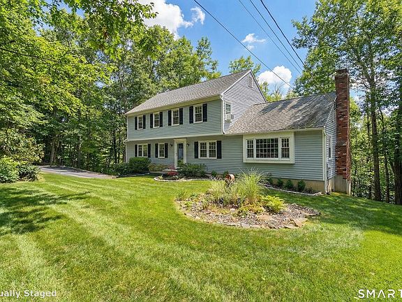 2nd image of 25 Key Rock Rd