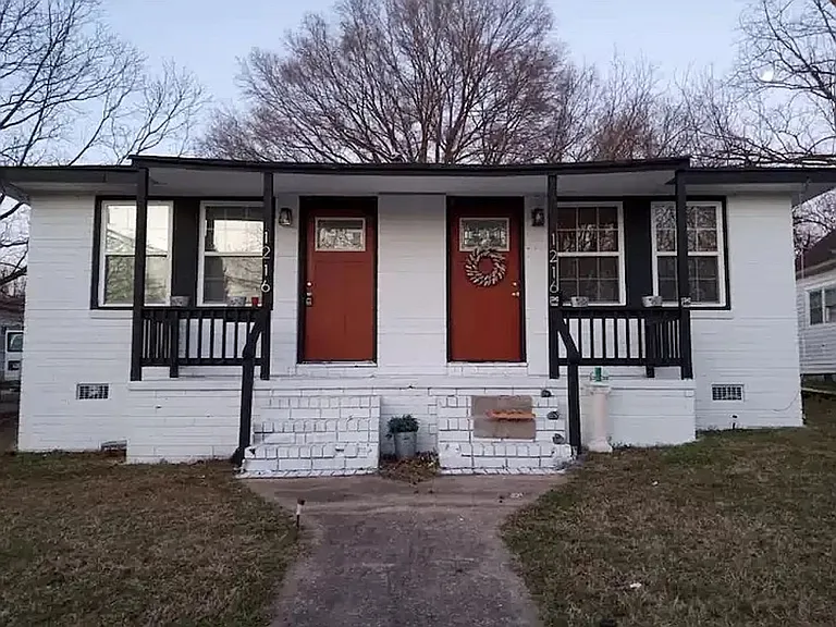 1216 W Horah St #A — Photo 10
