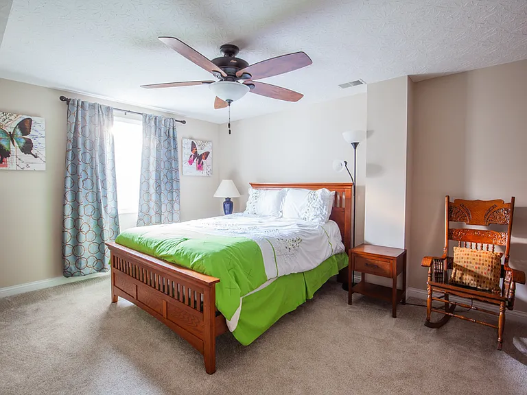1779 Victoria Ct — Photo 31