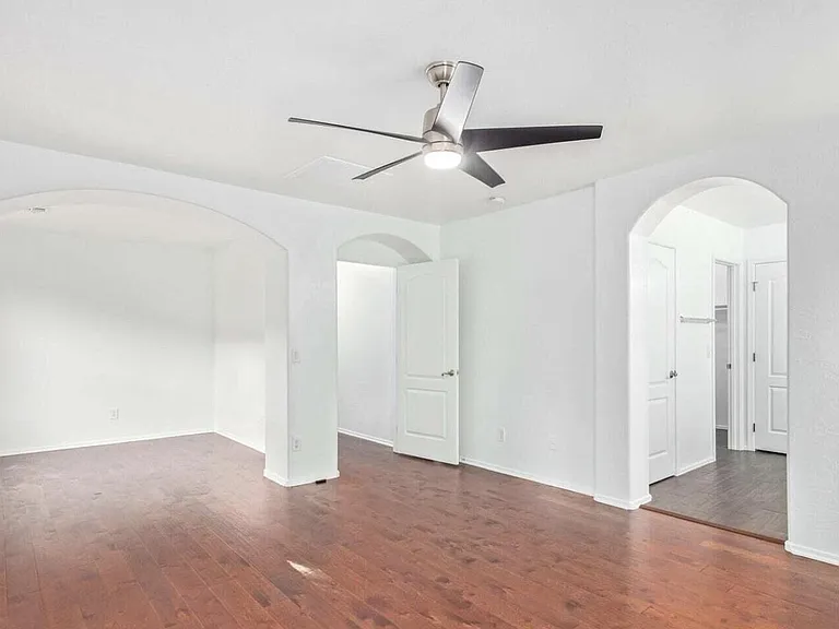 17127 W Statler St — Photo 16