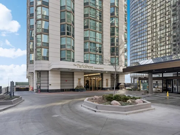 195 N Harbor Dr APT 1408, Chicago, IL 60601