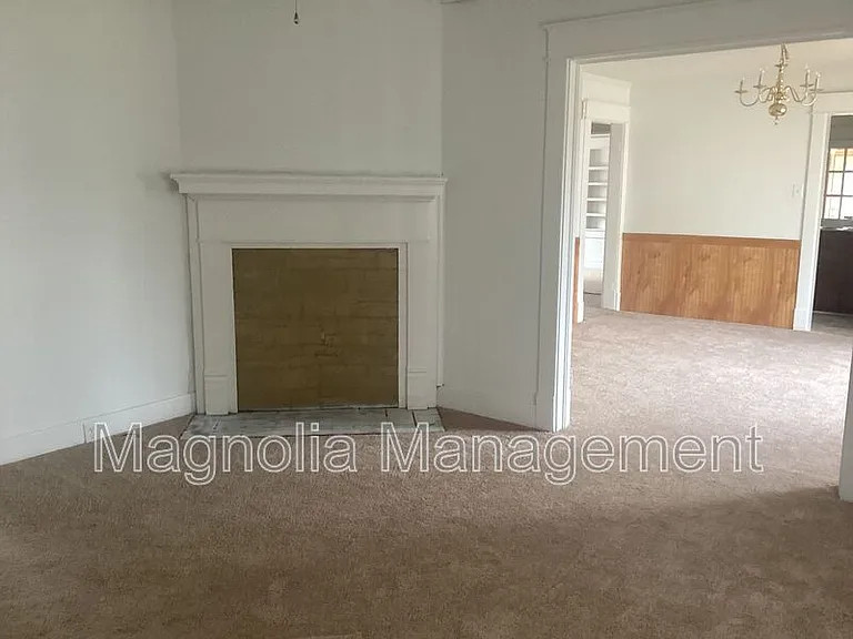 234 Davis St — Photo 8