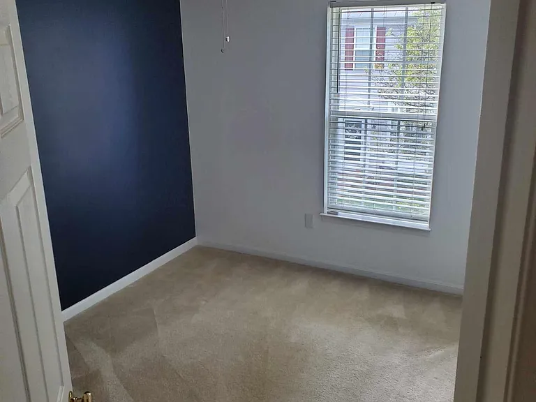 746 Howards Loop — Photo 28