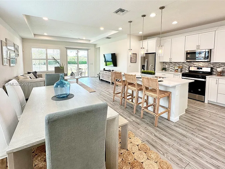 11349 SW Lyra Dr — Photo 17