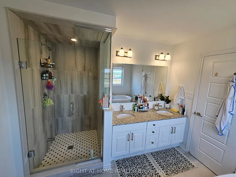 1615 Severn Dr #UPPER — Photo 15