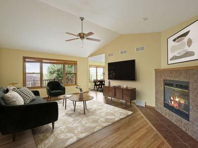 402 Matterhorn Drive, Verona, WI, 53593