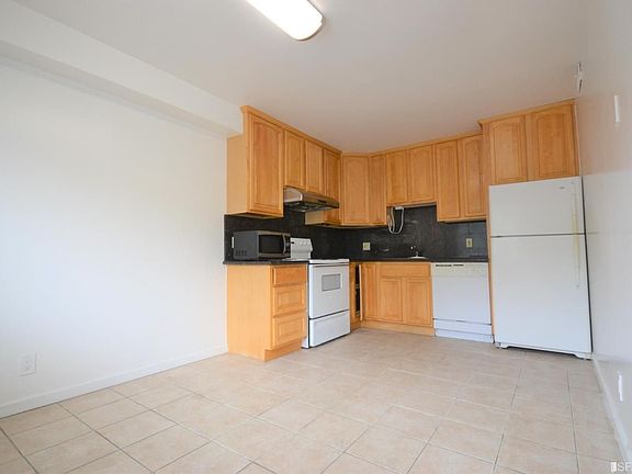 5th image of 170 Blake St APT 2