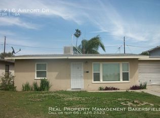 1716 Airport Dr, Bakersfield, CA