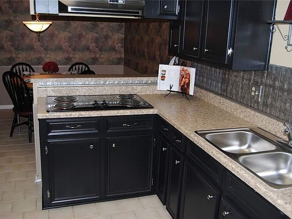 4th image of 2526 Tinechester Dr