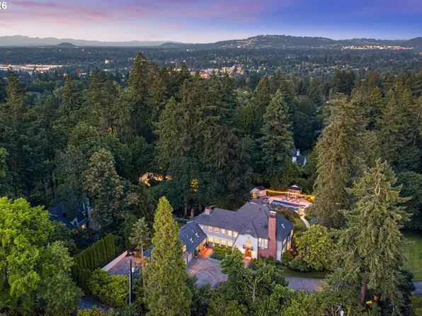 1905 S Greenwood Rd, Portland, OR 97219