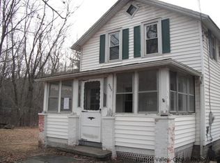 905 Sawkill Rd, Kingston, NY 12401