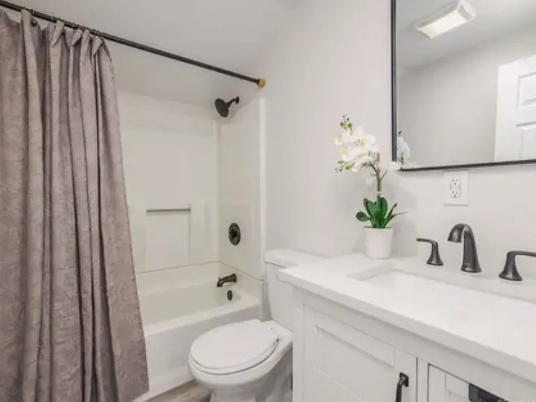 73 Coram Rd — Photo 9