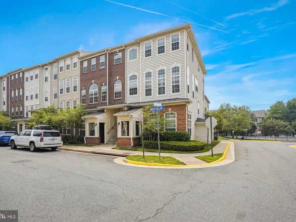 14273 Woven Willow Ln #B-78, Centreville, VA 20121