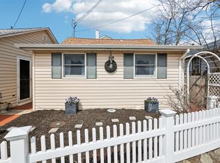 395 Bayville Ave, Bayville, NY